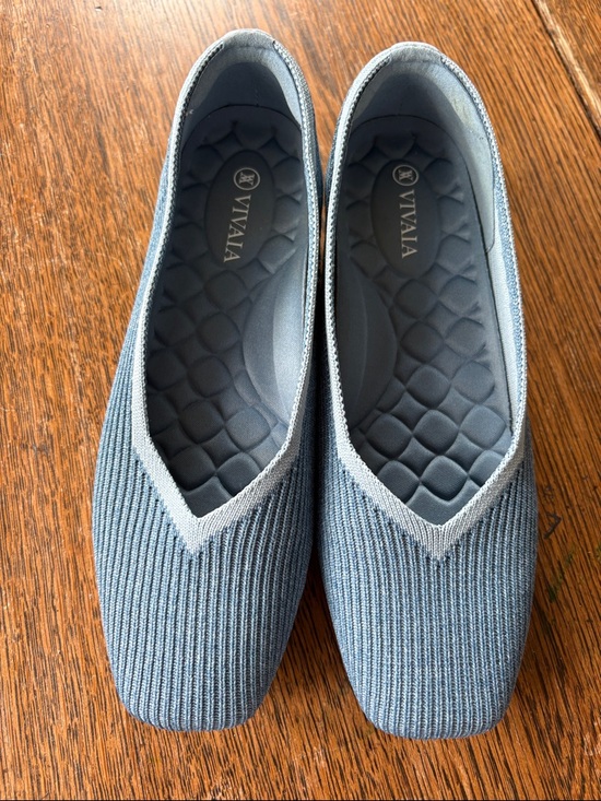 Vivaia Shoes - Vivaia Lightweight Square-Toe V-Cut Flats (Margot™ Walker) size 7